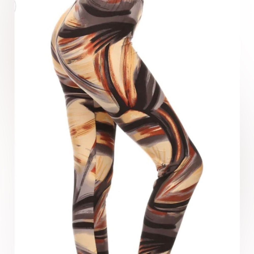Brush Stoked Capri Leggings- Regular One Size- Fits Size 2-14